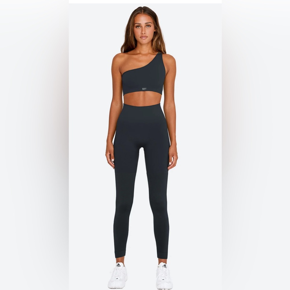 SET Active black sculpt knit ribbed workout set